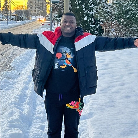 Meet your Posher, Mauricio - Picture 1 of 1